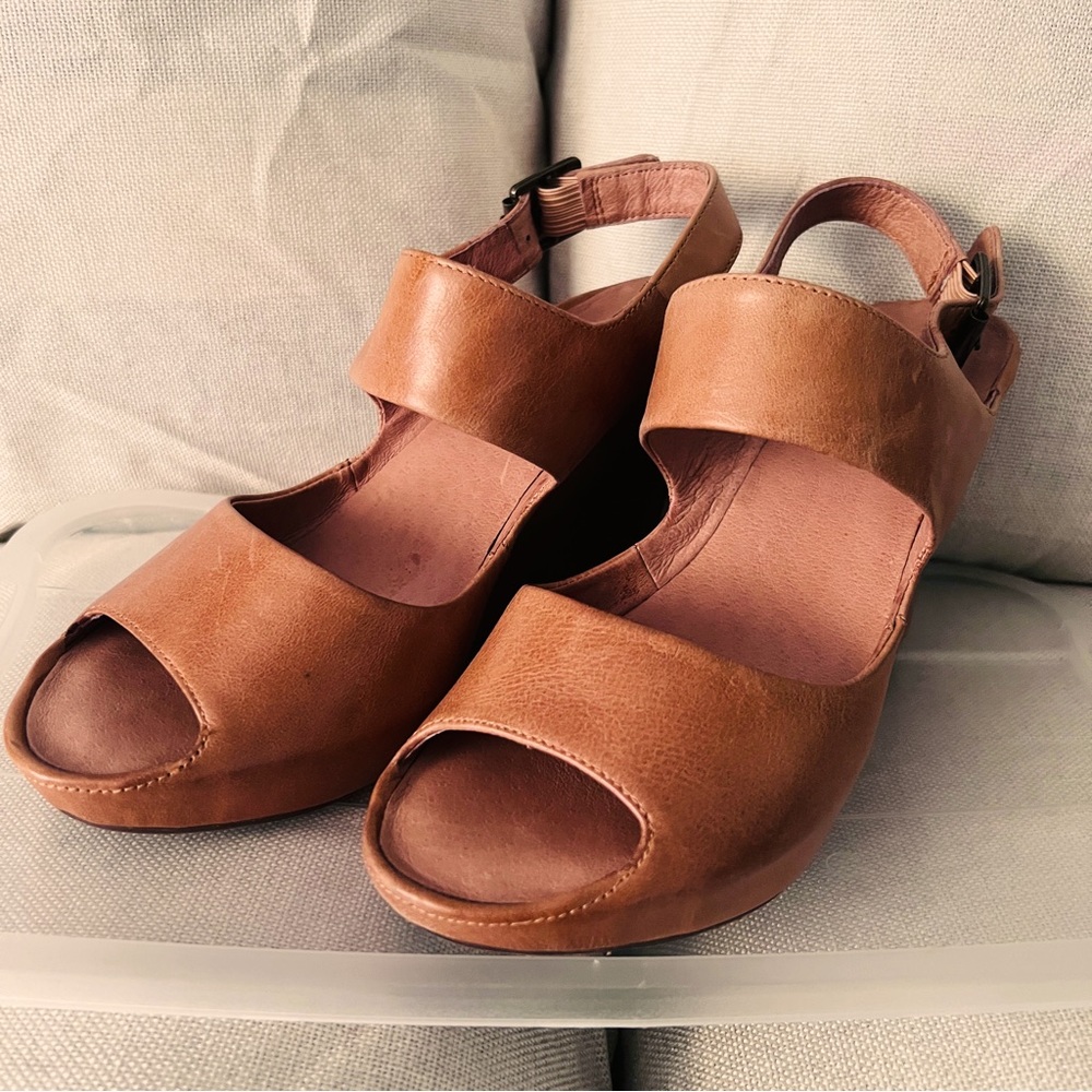 Brown Wedge Sandals - Pre owned 6.0 size